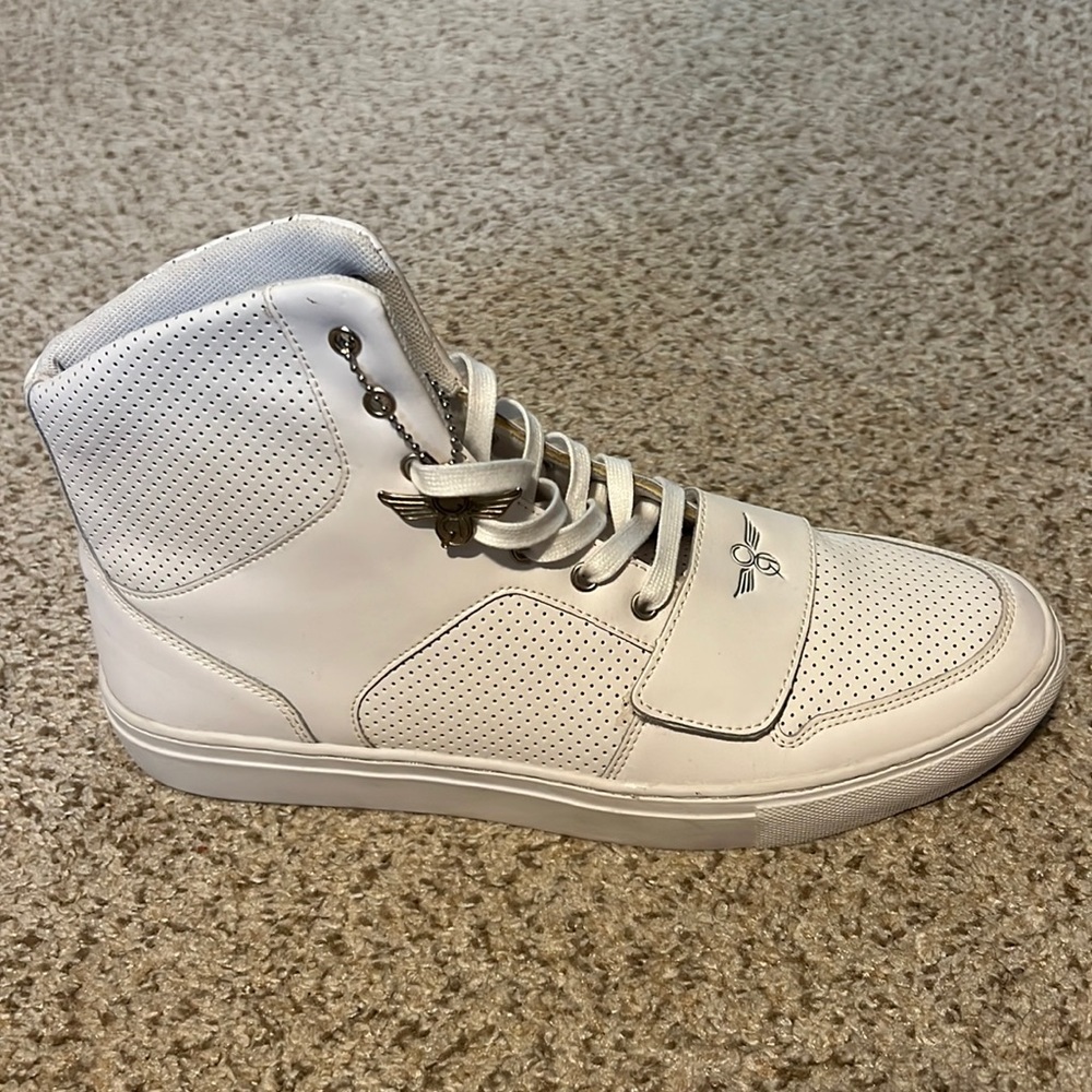Mens shoes